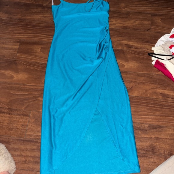 Chic Turquoise Midi Dress - Picture 1 of 3